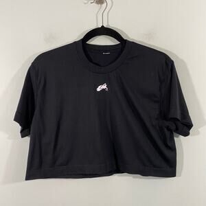 Alphalete Women Black Logo Short Sleeve Cropped Athletic Top